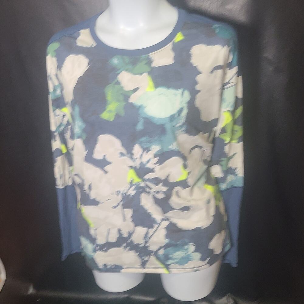 The North Face oversized floral long-sleeved shirt, size xXL
